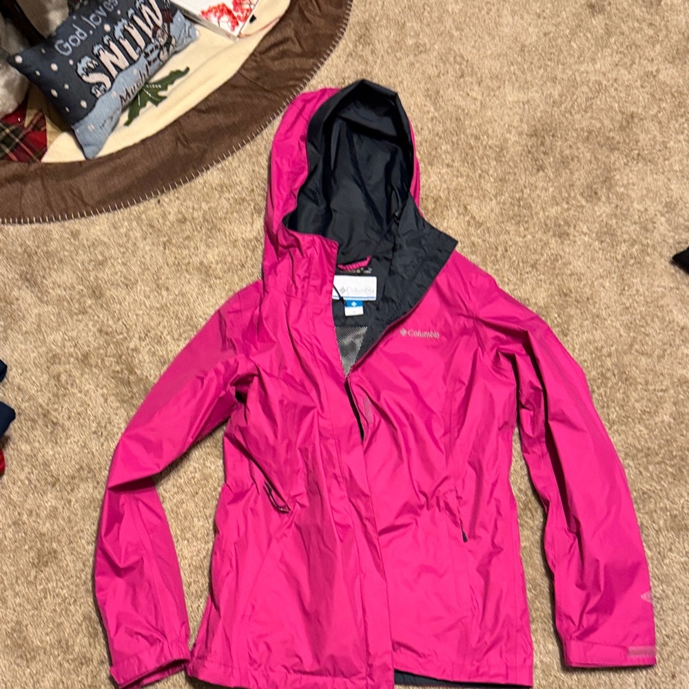 Columbia Fuchsia Hooded Rain/Wind Jacket